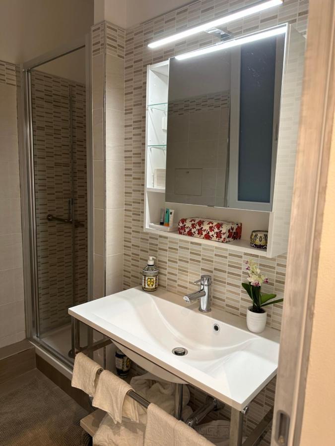 Apartment Maison D'or - Via Cecchi *