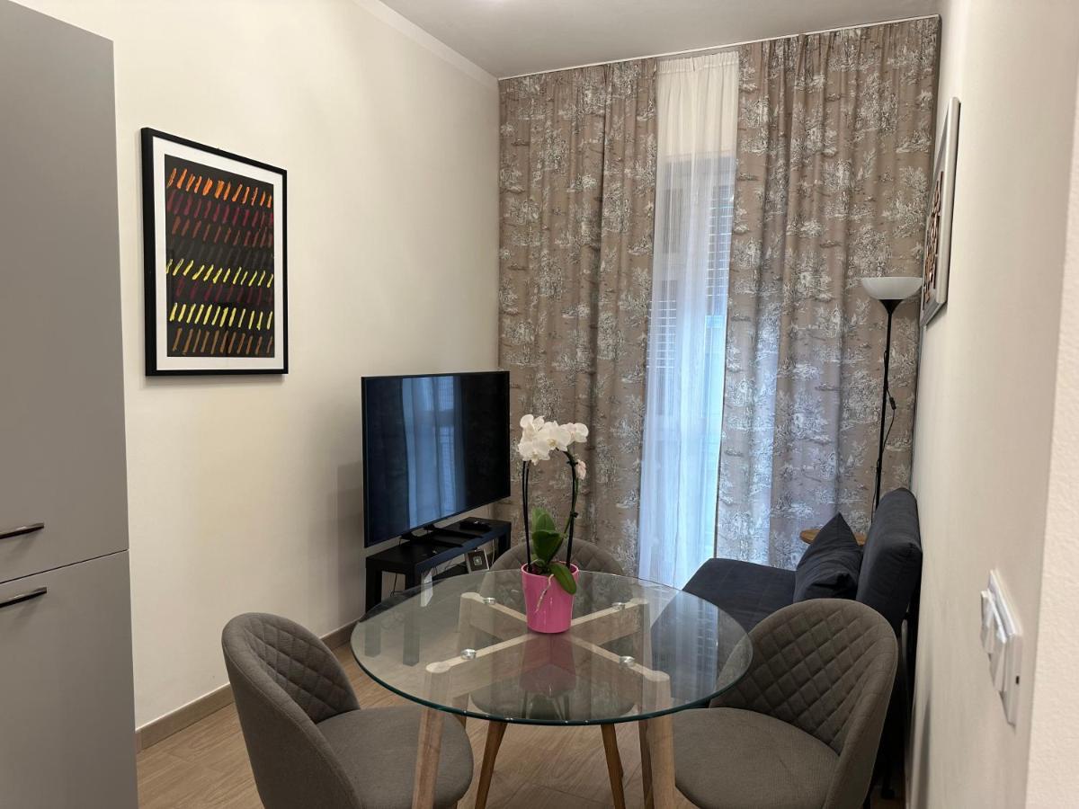 Apartment Maison D'or - Via Cecchi